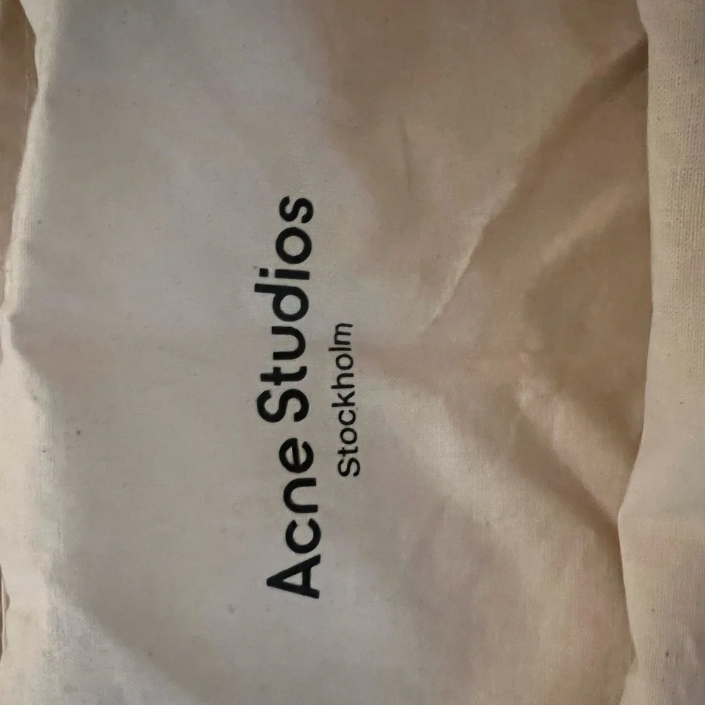 Acne Studios Cream Garment Bag - Picture 3 of 3